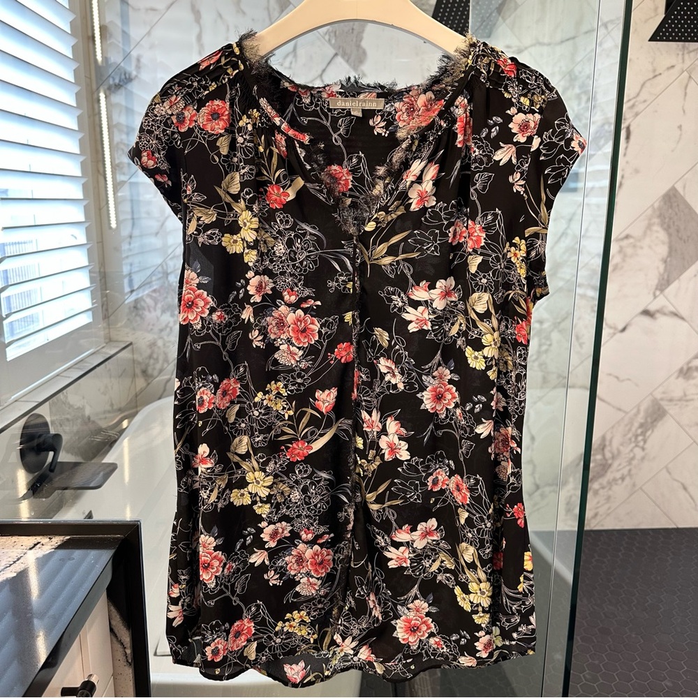 Daniel Rainn Black and Pink Ruched Blouse